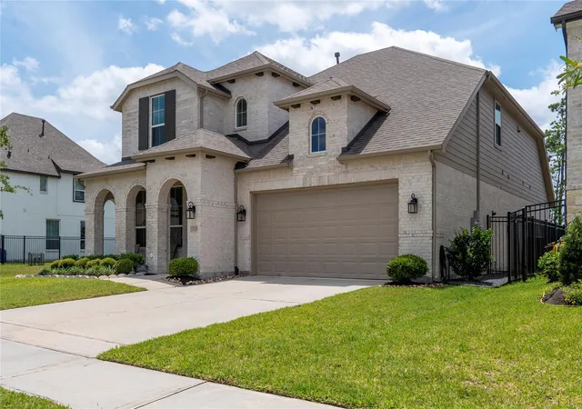 Photo 2 of Single family home for sale at 12710 Banchory Leaf Dr, Humble, TX 77346 | MLS# 18947234 | Listing updated on 2026-05-14