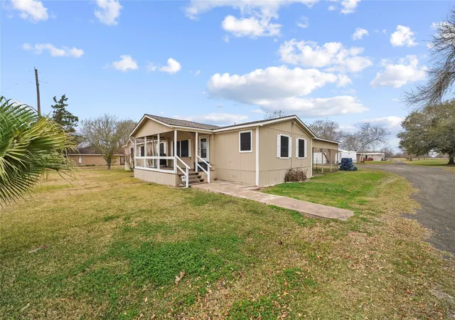 Homes for sale in Damon, TX | 19645 Nordt Rd, Damon, TX 77430 | MLS# 9698394