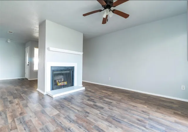 3rd image of 418 Garland Dr #206, Lake Jackson, TX 77566 | MLS# 65898913