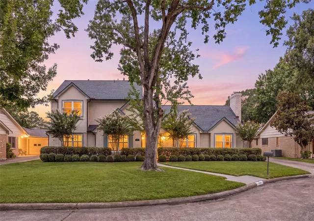 Photo 1 of Single family home for sale at 2723 Kismet Ln, Houston, TX 77043 | MLS# 25529366 | Listing updated on 2026-09-15