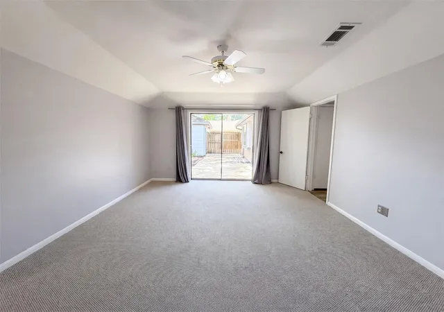 Photo 3 of Single family home for sale at 10327 Sweetwood Dr, Houston, TX 77070 | MLS# 7951560 | Listing updated on 2026-09-21