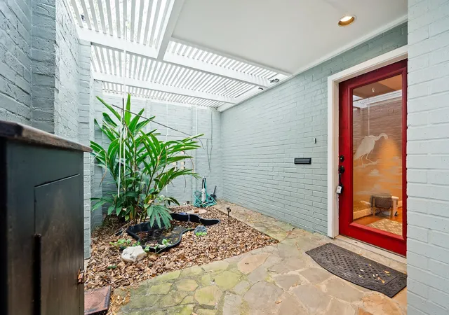 5th image of 2111 N Galveston Ave, Pearland, TX 77581 | MLS# 50499554