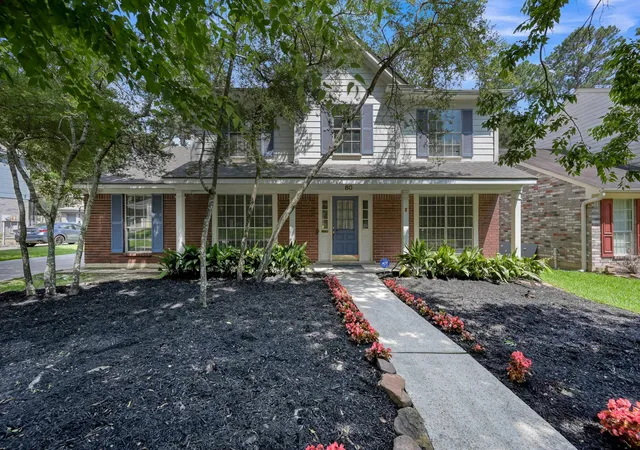 5th image of 80 Eagle Rock Cir, The Woodlands, TX 77381 | MLS# 9936905