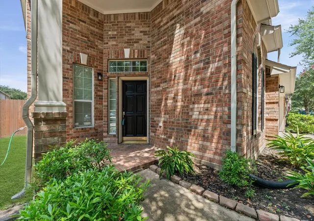 Photo 3 of Single family home for sale at 4923 Harbor Glen Ln, Houston, TX 77084 | MLS# 42845440 | Listing updated on 2026-08-29