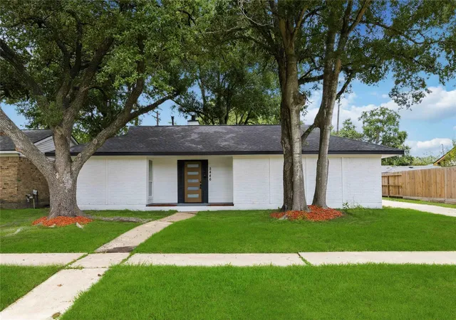 Photo 3 of Single family home for sale at 5446 Loch Lomond Dr, Houston, TX 77096 | MLS# 34387423 | Listing updated on 2026-08-31