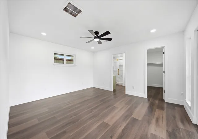 Photo 3 of Single family home for sale at 5446 Loch Lomond Dr, Houston, TX 77096 | MLS# 34387423 | Listing updated on 2026-08-31