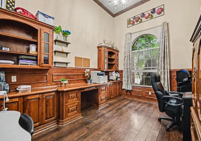 3rd image of 4112 S Meridian Greens Dr, Dickinson, TX 77539 | MLS# 64920249