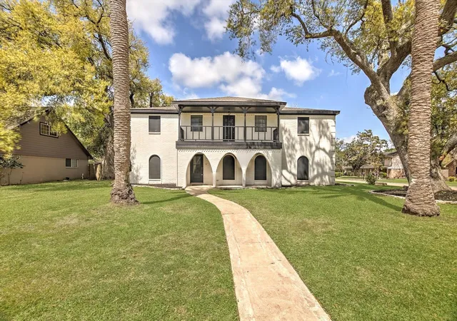 1st image of 113 Rose Trl, Lake Jackson, TX 77566 | MLS# 15882323