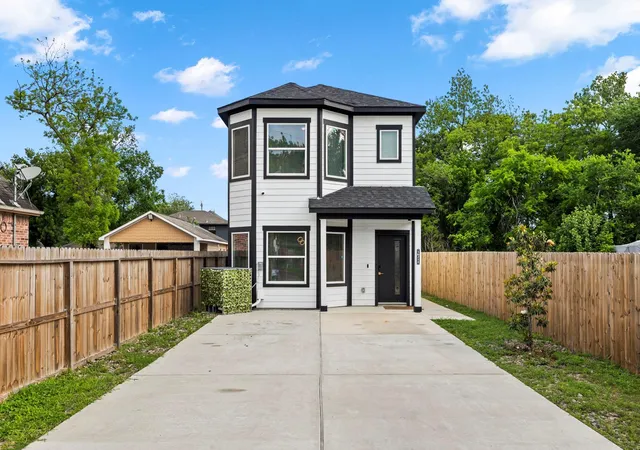 1st image of 1621 Wellington St, Houston, TX 77093 | MLS# 81533297