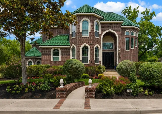 Photo 1 of Single family home for sale at 3122 Gannett St, Houston, TX 77025 | MLS# 32086259 | Listing updated on 2026-09-12
