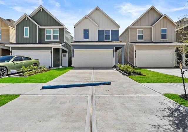 Photo 1 of Sale Pending at 2638 Afton Hts Way, Houston, TX 77051 | MLS# 17052396 | Listing updated on 2026-09-19