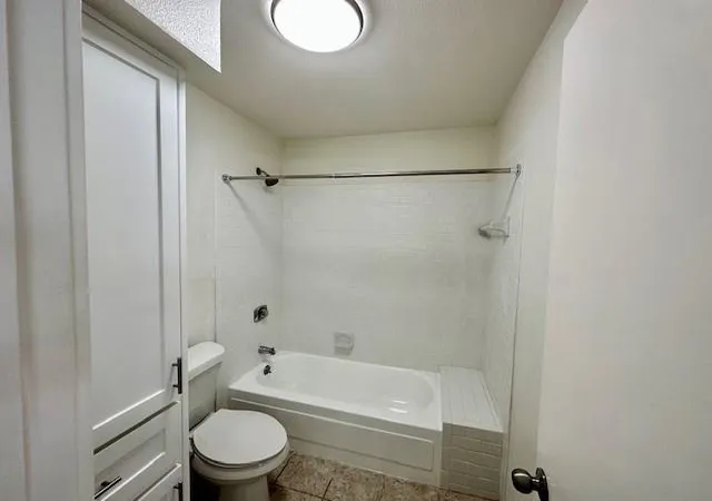 Photo 3 of Condo for sale at 2333 Bering Dr #311, Houston, TX 77057 | MLS# 7369168 | Listing updated on 2026-07-24