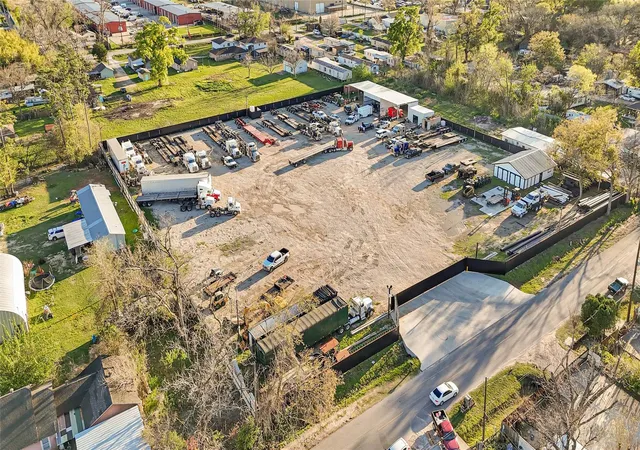 Photo 2 of Land for sale at 5715 & 5721 Spindle Dr, Houston, TX 77086 | MLS# 41897372 | Listing updated on 2026-03-14