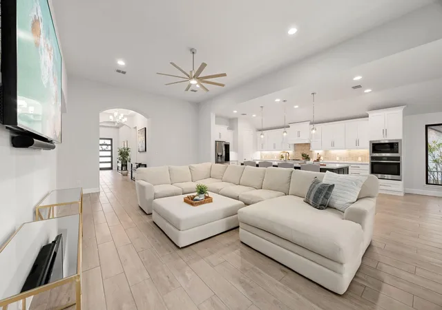 Photo 3 of Single family home for sale at 22041 Cyn Trl Way, Porter, TX 77365 | MLS# 8299151 | Listing updated on 2026-06-22