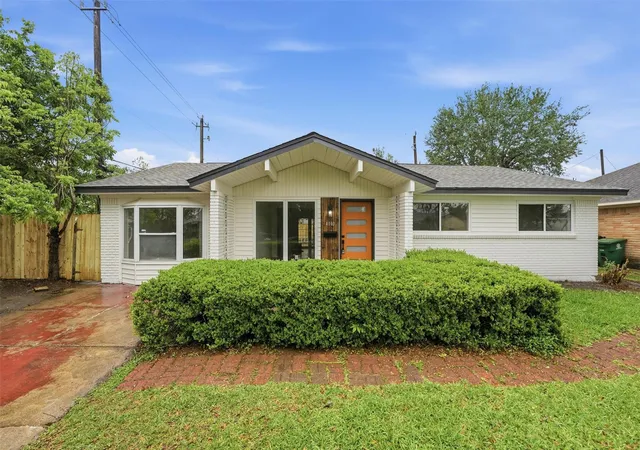 Photo 1 of Single family home for sale at 4110 Brookston St, Houston, TX 77045 | MLS# 38321720 | Listing updated on 2026-08-23