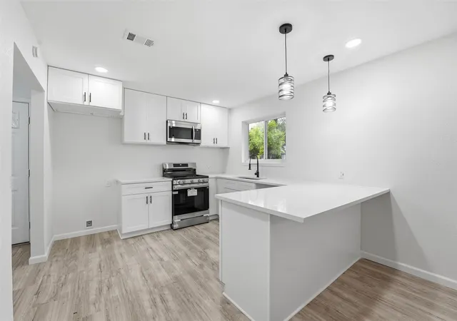 Photo 3 of Single family home for sale at 4110 Brookston St, Houston, TX 77045 | MLS# 38321720 | Listing updated on 2026-08-23