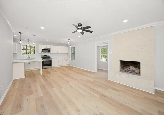 2nd image of 1803 S Park St, Brenham, TX 77833 | MLS# 90706155