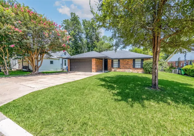 5th image of 1803 S Park St, Brenham, TX 77833 | MLS# 90706155