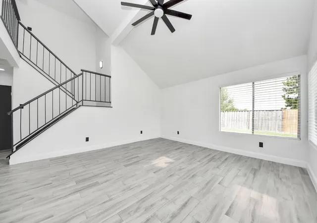 Photo 3 of Sale Pending at 7842 Poitiers Dr, Houston, TX 77071 | MLS# 81318103 | Listing updated on 2026-08-26
