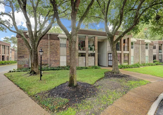 Homes for sale in Houston, TX | 7555 Katy Fwy Fwy #138, Houston, TX 77024 | MLS# 92519380