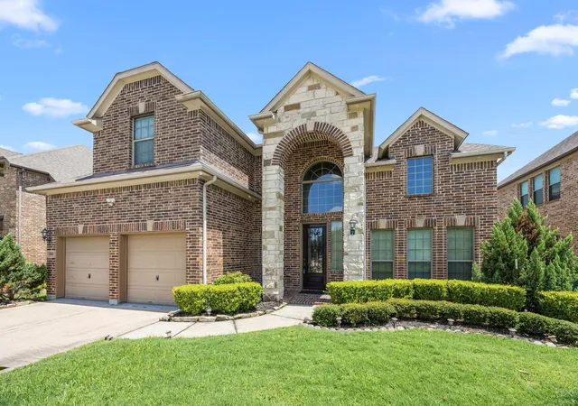 2nd image of 13403 Sunset Bay Ln, Pearland, TX 77584 | MLS# 88927117