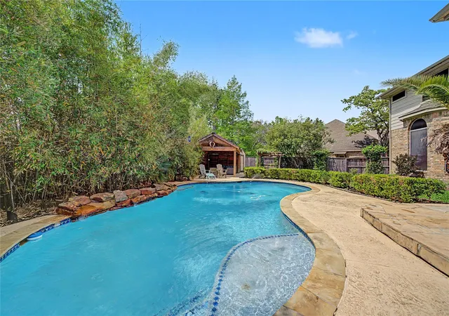 Photo 2 of Sale Pending at 28431 Lauren Cvs Ln, Spring, TX 77386 | MLS# 9199397 | Listing updated on 2026-09-22