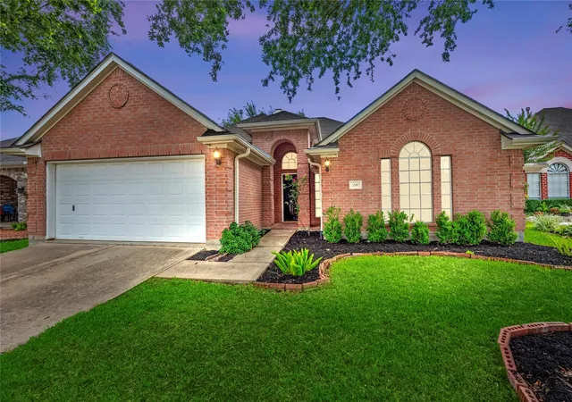 Homes for sale in Stafford, TX | 210 Leisure Dr, Stafford, TX 77477 | MLS# 30528688