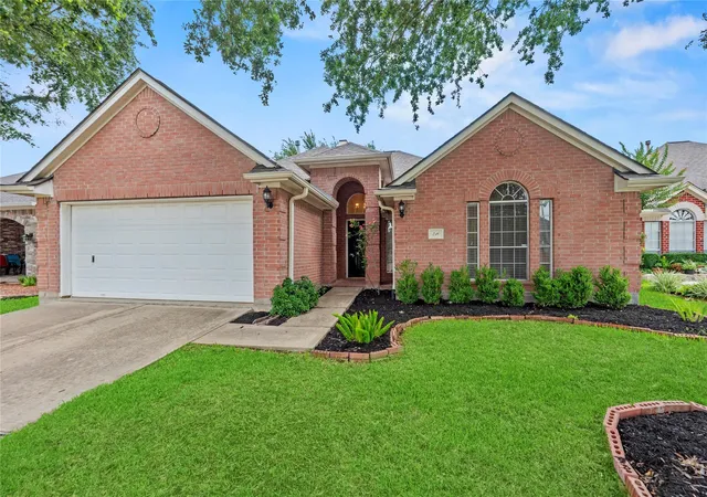 Homes for sale in Stafford, TX | 210 Leisure Dr, Stafford, TX 77477 | MLS# 30528688