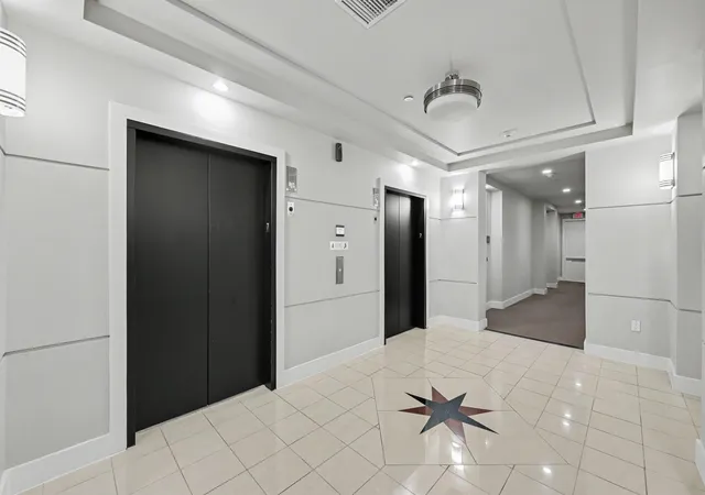 2nd image of 1419 Montrose Blvd, Houston, TX 77019