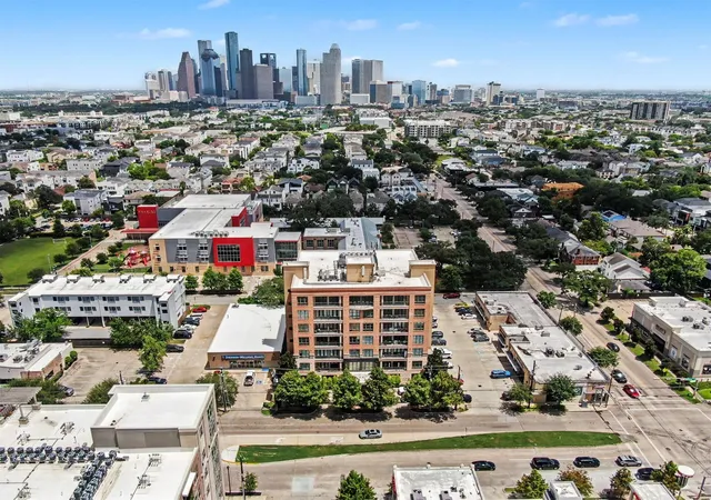 49th image of 1419 Montrose Blvd #702, Houston, TX 77019 | MLS# 85880507