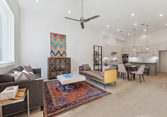 4th image of 3407 Robin Rose Ln, Houston, TX 77080 | MLS# 31202817