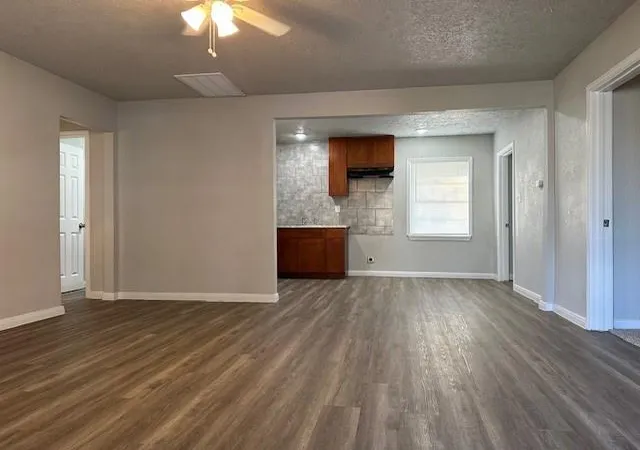 Photo 2 of Single family home for sale at 9130 Talton St, Houston, TX 77078 | MLS# 89562205 | Listing updated on 2026-02-05
