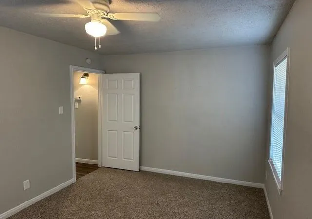 Photo 4 of Single family home for sale at 9130 Talton St, Houston, TX 77078 | MLS# 89562205 | Listing updated on 2026-02-05