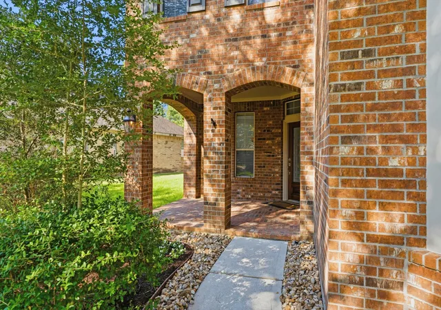 Photo 2 of Single family home for sale at 3 Bonwick Ct, Spring, TX 77382 | MLS# 96546844 | Listing updated on 2026-08-22