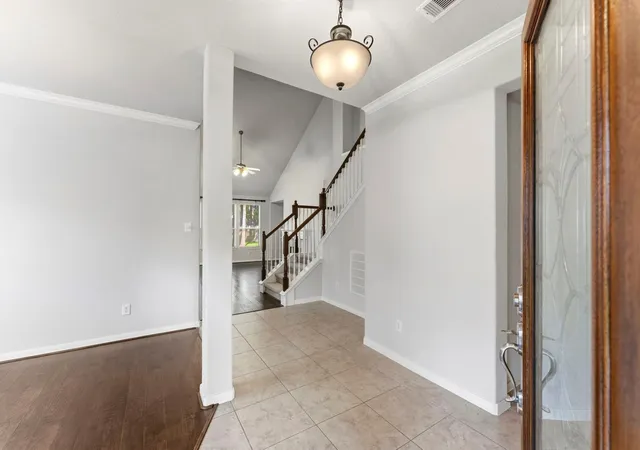 Photo 3 of Single family home for sale at 3 Bonwick Ct, Spring, TX 77382 | MLS# 96546844 | Listing updated on 2026-08-22