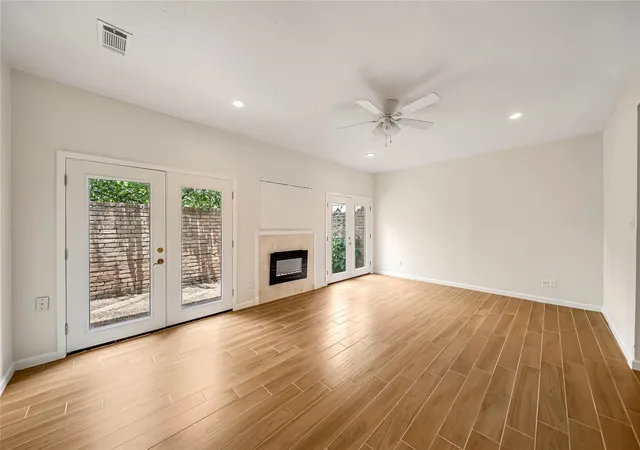 3rd image of 12625 Memorial Dr #142, Houston, TX 77024 | MLS# 78428669