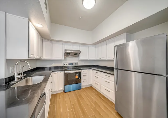 5th image of 12625 Memorial Dr #142, Houston, TX 77024 | MLS# 78428669