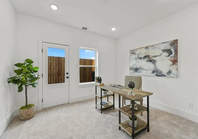 Townhouse for sale at 1207 Cavalcade St #C, Houston, TX 77009 | MLS# 10329665