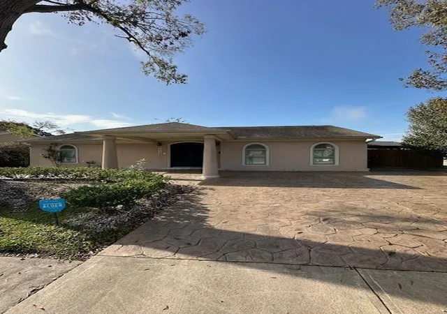 3rd image of 12102 Se Fairbury Dr, Houston, TX 77089 | MLS# 16812487