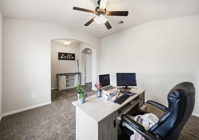 Photo 4 of Single family home for sale at 712 Rim Water Dr, Alvin, TX 77511 | MLS# 38835205 | Listing updated on 2026-10-06