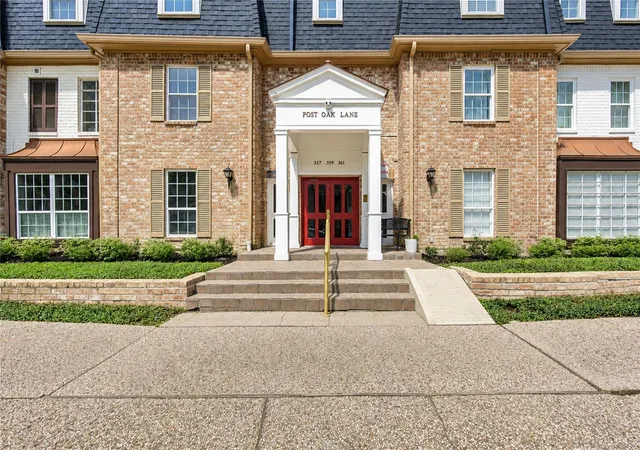 Photo 2 of Condo for sale at 361 N Post Oak Ln #241, Houston, TX 77024 | MLS# 97501759 | Listing updated on 2026-09-16