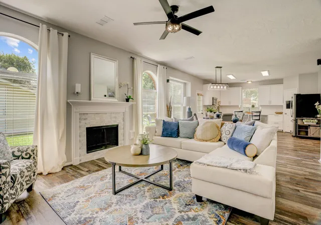 Photo 1 of Sale Pending at 7302 Moon Beam Cir, Missouri City, TX 77459 | MLS# 98998383 | Listing updated on 2026-09-04