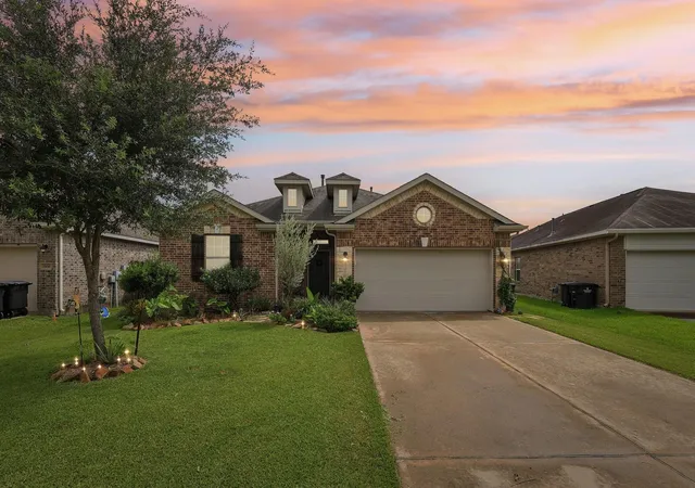 1st image of 1498 Foshee Ct, Alvin, TX 77511 | MLS# 55192556