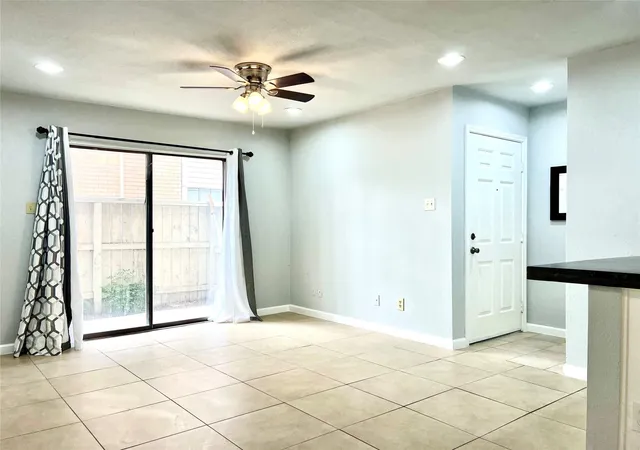 Photo 3 of Condo for sale at 2750 Holly Hall St #605, Houston, TX 77054 | MLS# 42855122 | Listing updated on 2026-07-21