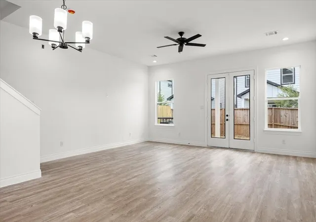 4th image of 311 Tennessee St, Houston, TX 77029 | MLS# 66108791