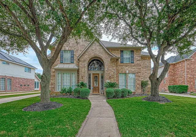 Photo 3 of Single family home for sale at 6106 Laguna Del Rey Dr, Houston, TX 77041 | MLS# 60252167 | Listing updated on 2026-09-11