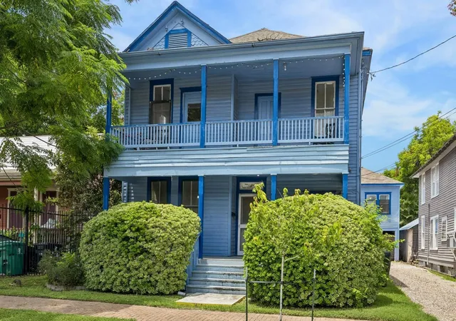 Photo 2 of Single family home for sale at 1814 Kane St, Houston, TX 77007 | MLS# 52444096 | Listing updated on 2026-08-02