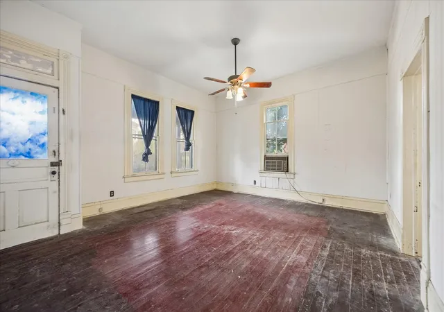 Photo 4 of Single family home for sale at 1814 Kane St, Houston, TX 77007 | MLS# 52444096 | Listing updated on 2026-08-02