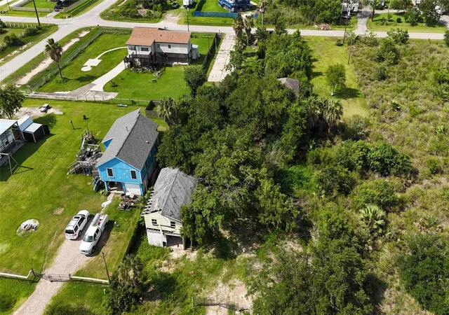 2nd image of 4603 Swan St, Hitchcock, TX 77563 | MLS# 45468263