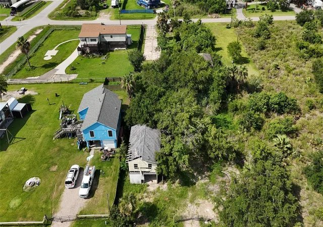 3rd image of 4603 Swan St, Hitchcock, TX 77563 | MLS# 45468263